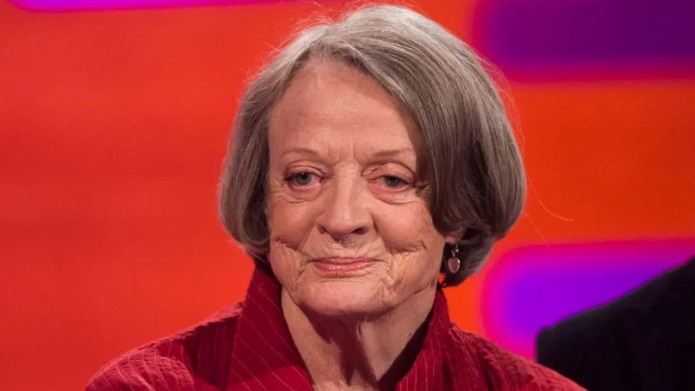 Megi Smit: Preminula legendarna britanska glumica, voljena profesorka Harija Potera 1 Dama Megi Smit