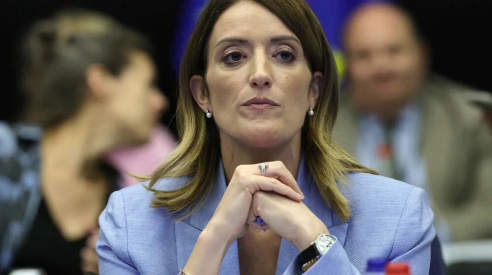 Mecola: Rad na sporazumu sa SAD ide dalje, uprkos tenzijama zbog Grenlanda 8