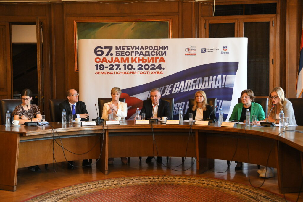 Toni Parsons gost 67. Međunarodnog beogradskog sajma knjiga 2 Toni Parsons gost 67. Međunarodnog beogradskog sajma knjiga 1