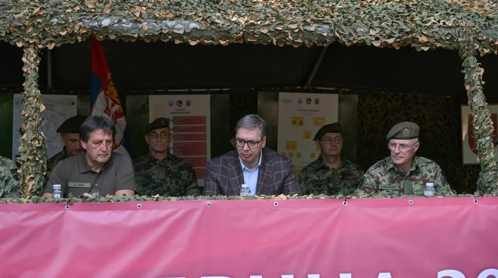Vučić o skupu SNS i skupu studenata: A, je li danas u Kraljevu hladnije? 18