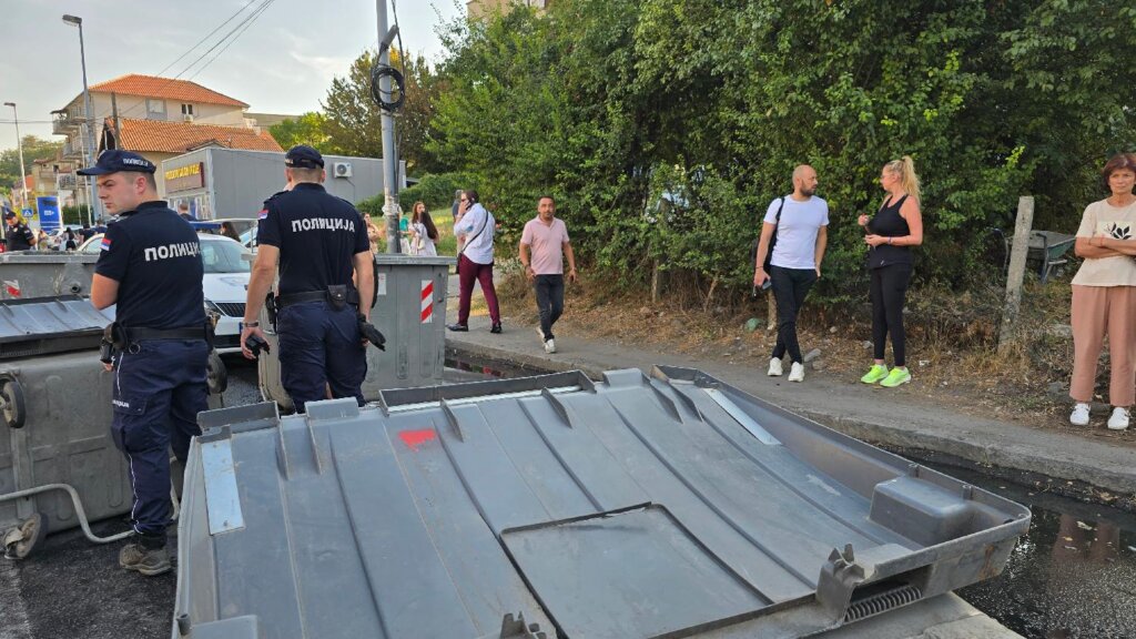Završena blokada ulice u Mirjevu: Organizatoru protesta prekršajna prijava 2 Završena blokada ulice u Mirjevu: Organizatoru protesta prekršajna prijava 2