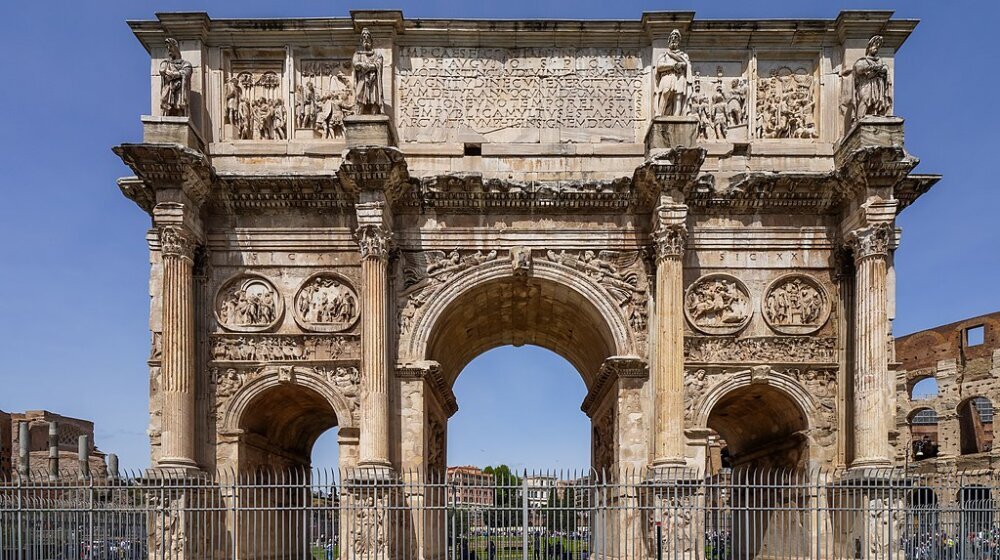 Oštećen Konstantinov slavoluk u Rimu 1