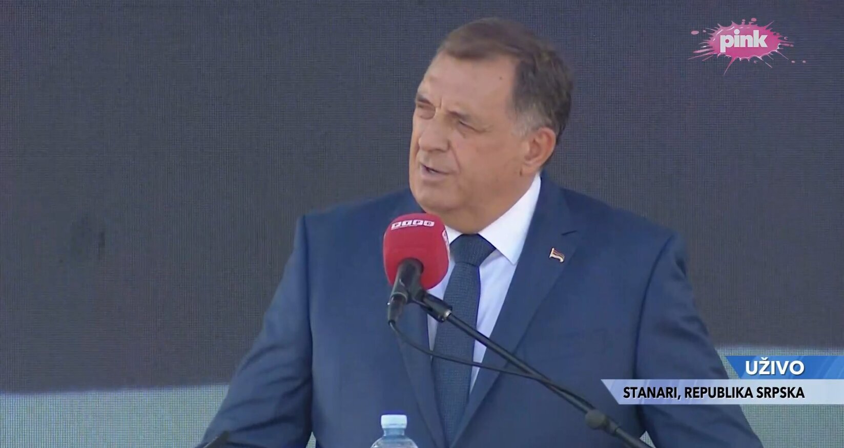 Vučić u Republici Srpskoj na otvaraju dom zdravlja "Srbija": "Vučićevo ime biće uklesano u kamenu" 3 Vučić u Republici Srpskoj na otvaraju dom zdravlja "Srbija": "Vučićevo ime biće uklesano u kamenu" 3