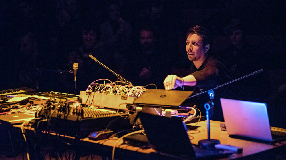 Antarktik, Kӣr i Уличнаџукела - Trostruki live u klubu Karmakoma 1