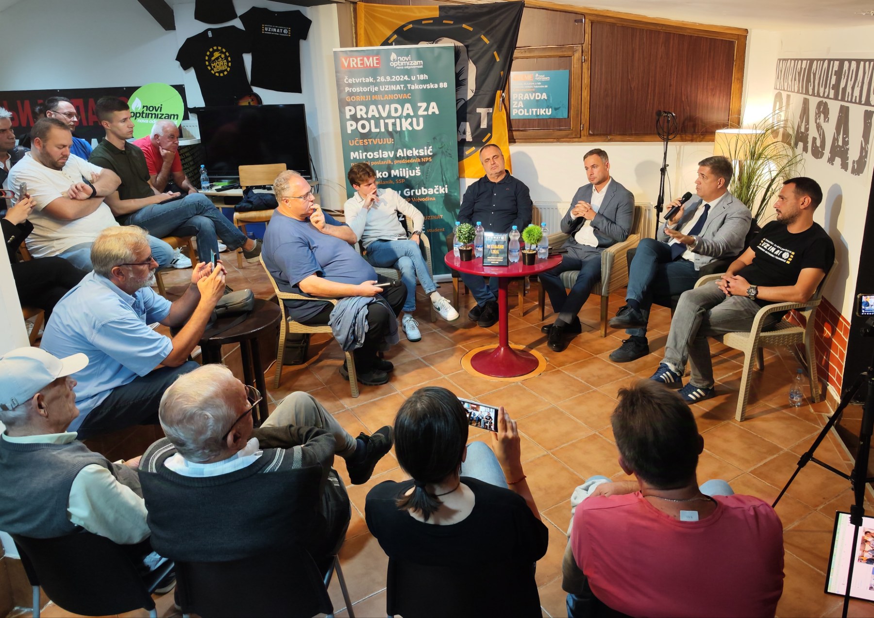 (VIDEO,FOTO) Aleksić na tribini "Pravda za politiku" u Gornjem Milanovcu: Najopasnije će biti kada budu počeli da gube vlast 2 (VIDEO,FOTO) Aleksić na tribini "Pravda za politiku" u Gornjem Milanovcu: Najopasnije će biti kada budu počeli da gube vlast 2