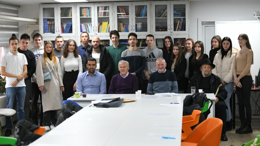 Konkurs za dvadeset stipendija Fondacije „Evro za znanje“ 1