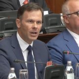 Ponovo ćemo na izbore, pa ćemo videti kome građani veruju: Mali odgovorio Nikeziću na prozivke da niko ne veruje Vučiću da će rešiti problem NIS za sedam dana 5