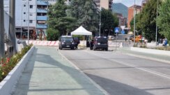 Pogledajte kako izgleda povlačenje oklopnih vozila italijanskih karabinjera sa mosta na Ibru (VIDEO/FOTO) 2