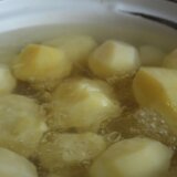 Trik uz koji vam više nikada neće iskipeti voda iz šerpe 7