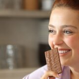 Ovo se dešava vašem telu kada jedete čokoladu svakog dana - i ne, nisu samo negativne posledice 1