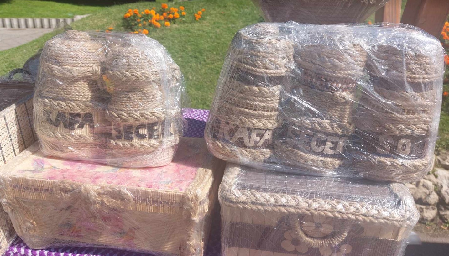 Šolje od ratana Kako je Danijela iz sela pored Zaječara počela da pravi predmete od ratana 3