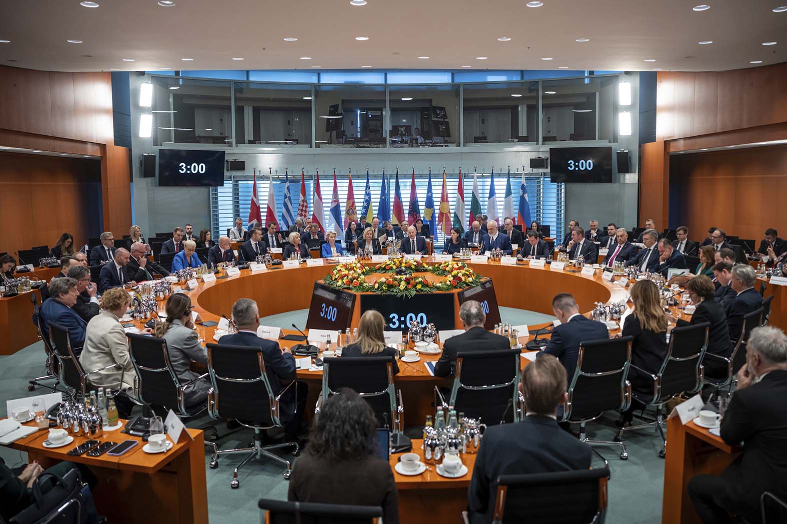 Autorski tekst ministra spoljnih poslova Velike Britanije: Priče o našem mešanju u unutrašnje poslove Srbije moraju da prestanu 2