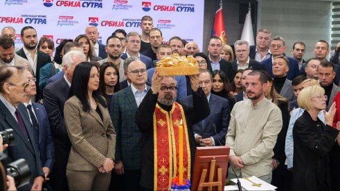 slava SNS SNS slavi slavu: I vera i tradicija i politika (FOTO) 5