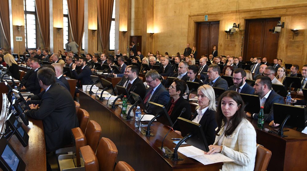 Skupština Vojvodine: Opozicija napustila sednicu zbog provociranja predsedavajuće Aleksandre Maletić 1