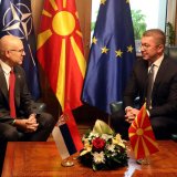Vučević se sastao sa makedonskim premijerom Mickoskim 7