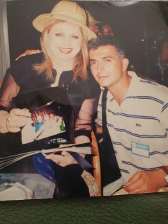 10 - Saša Pilipović eperanto Kragujevac Pomoću esperanta sam proputovao 46 zemalja: Ljudi, sećanja - Kragujevčanin Saša Pilipović, glumac i esperantista 10