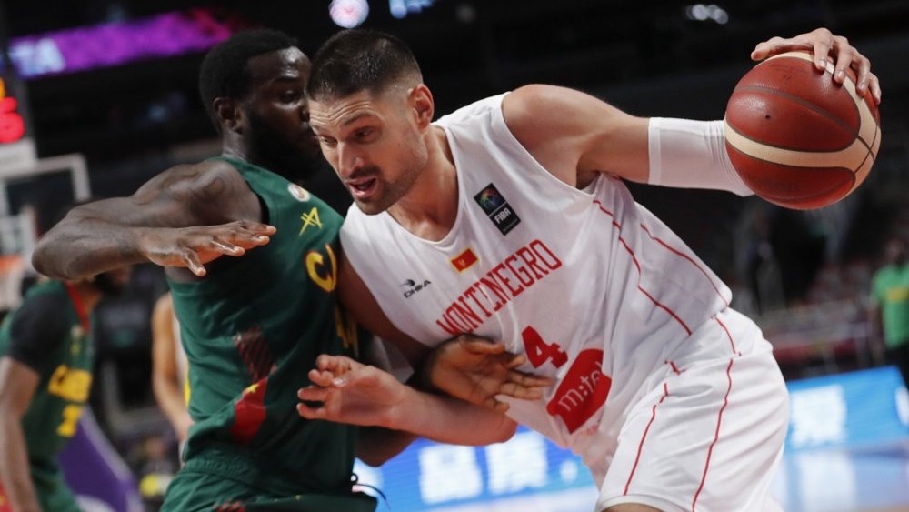 NBA as se oglasio posle eliminacije Zvezde iz Evrolige: "Zaslužili ste više..." 2 Košarkaš Nikola Vučević, navijač Crvene zvezde