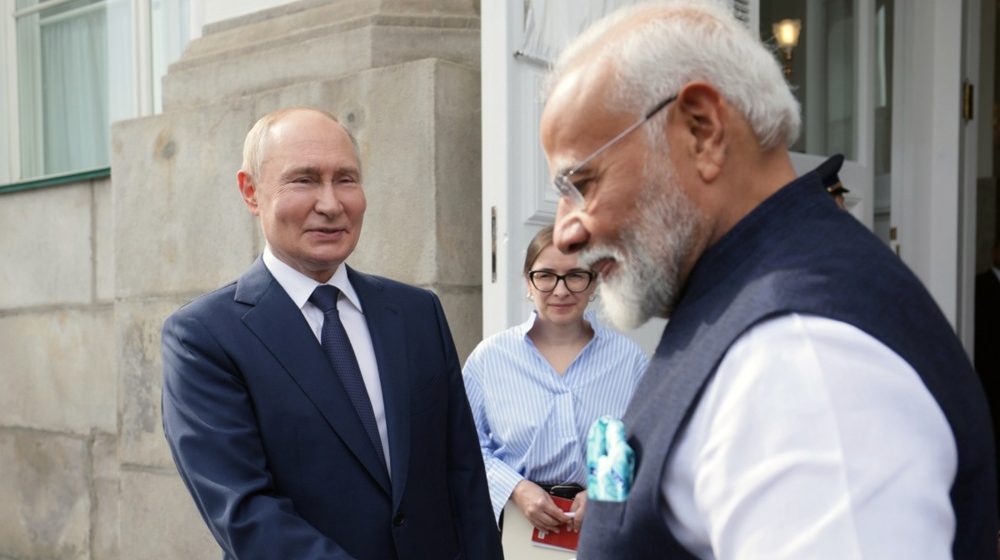Putin se obratio Modiju kao "dragom prijatelju": Sastali se ruski predsednik i indijski premijer 1
