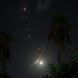 Iran lansirao oko 200 raketa: Izraelska vojska saopštila da je iranski napad završen, tvrde da nema povređenih (FOTO; VIDEO) 8