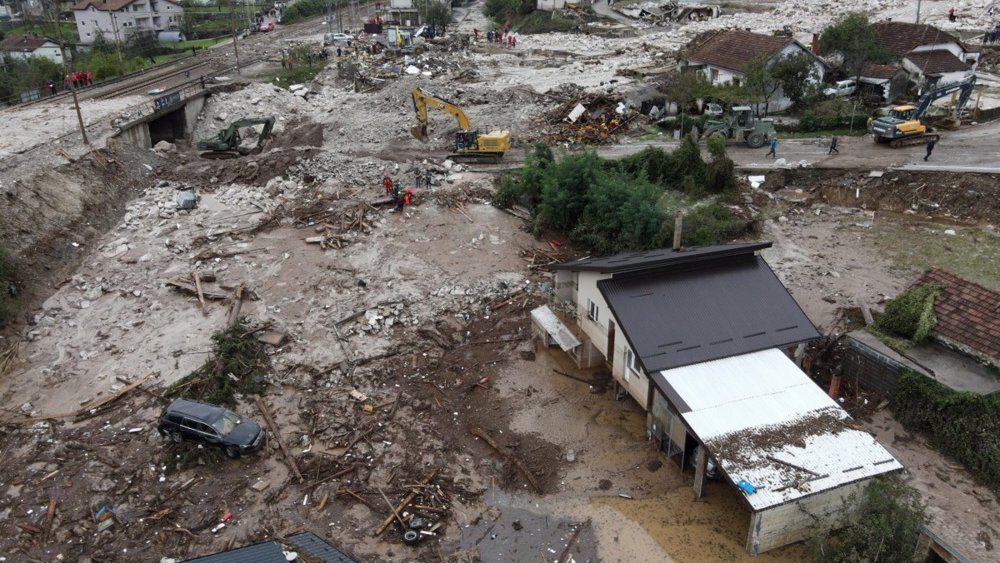 "Kamenolom je kriv zbog žrtava nastalih u poplavama": Kakva je situacija u BiH? 4 "Kamenolom je kriv zbog žrtava nastalih u poplavama": Kakva je situacija u BiH? 4
