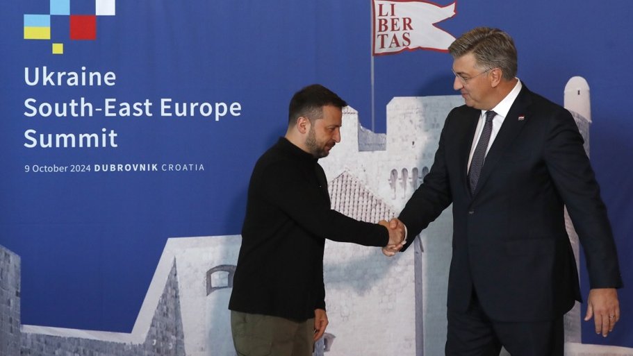 Hrvatska opozicija besna jer je pozvan Vučić, a Milanović nije: "Pozvan je četnik bez brade" 2 Hrvatska opozicija besna jer je pozvan Vučić, a Milanović nije: "Pozvan je četnik bez brade" 2