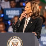 Poznato kada će se Kamala Haris obratiti javnosti 13
