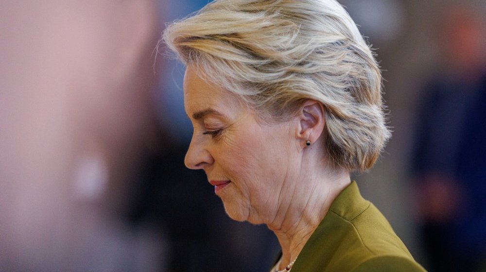 "Šta se dešavalo sa vakcinama, dešava se danas sa oružjem": Berliner Cajtung oštro o presudi suda EU protiv Ursule fon der Lajen 1