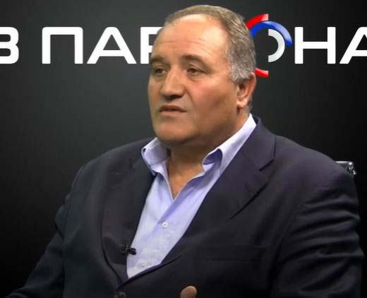 Ko sve izlazi na crtu naprednjacima u Mionici: Učestvuje šest lista, među njima i studentska, Rasim Ljajić i sumnjiva "ruska manjina" 3 Ko sve izlazi na crtu naprednjacima u Mionici: Učestvuje šest lista, među njima i studentska, Rasim Ljajić i sumnjiva "ruska manjina" 3