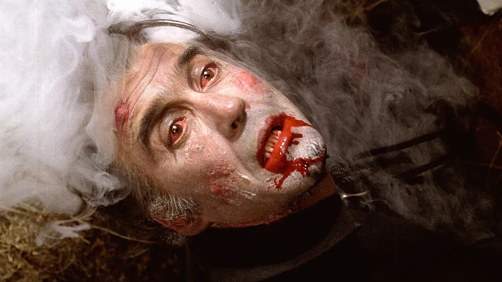 Bizaran film o Drakuli prvi put među hipicima 1 Vampir