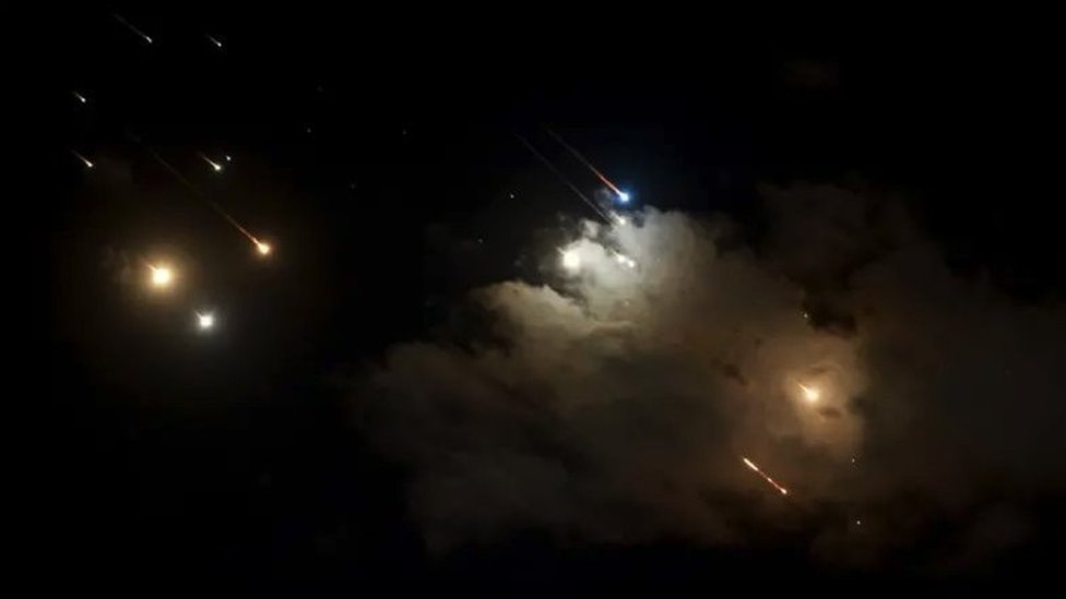 Bliski istok: Iran raketama na Izrael, Netanjahu upozorava na posledice 4 Rakete