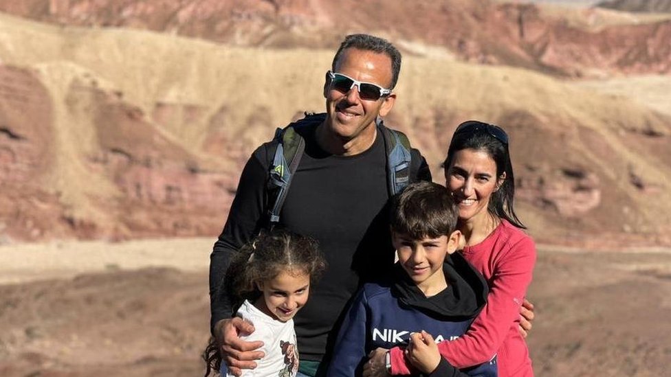 Izrael i Palestinci: Ranjeni, siročad i traumatizovani - od 7. oktobra životi su se promenili 2 porodica Jaholomi