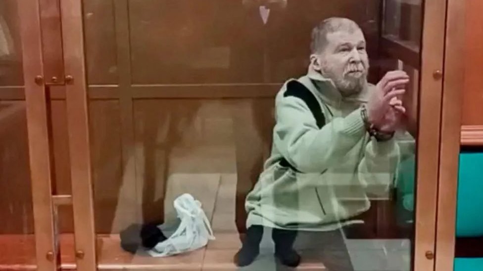 Rusija i Ukrajina: U Moskvi osuđen 72-godišnjeg Amerikanca zbog optužbi da je bio ukrajinski plaćenik 1 Stiven Habard