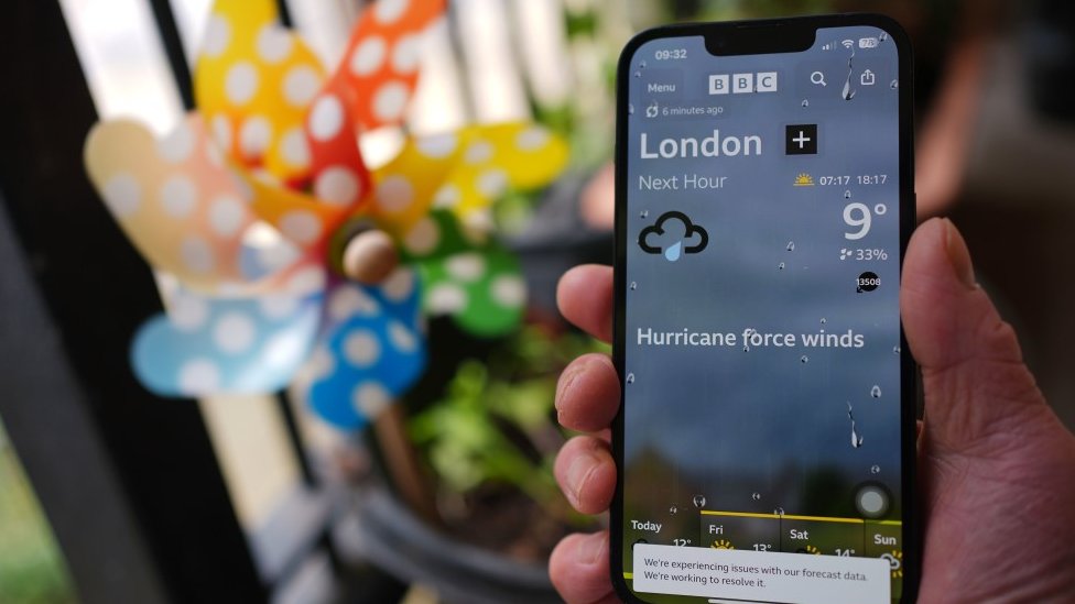 'Ne plašite se': BBC greškom najavio uragan u Evropi i paklene temperature 1 london, vreme, bbc