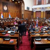 Skupština usvojila dnevni red, predlozi opozicije odbijeni 1