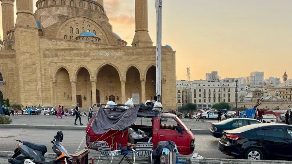 „Kao da je neko pritisnuo pauzu na život": Kako su izraelski udari preobrazili živahnu libansku prestonicu 1 bejrut