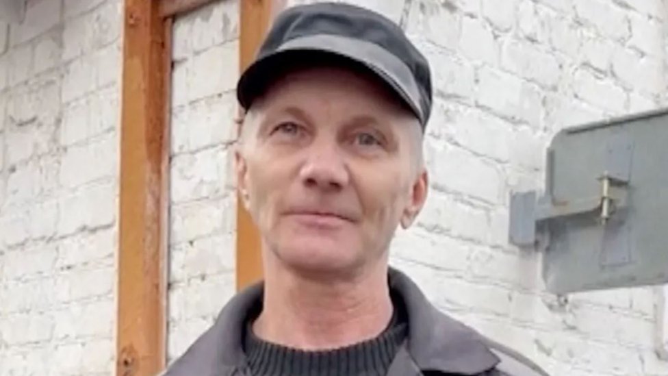 Rusija i Ukrajina: Oslobođen otac ruske devojčice koja je napravila antiratni crtež 1 Aleksej Moskaljev oslobođen