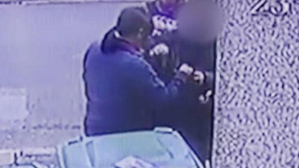 Kako kineski prevaranti zarađuju na sunarodnicama u svetu 5 Prevara, snimak