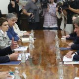 "Uz američku pomoć obezbedićemo zaštitu životne sredine": Vučić sa podsekretarom SAD Fernandezom 2