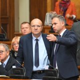 Aleksić poručio poslanicima većine u Skupštini da budu ljudi, oni odbili anketni odbor za tragediju u Novom Sadu 3