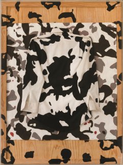 Escamotage No 2, 1988, asamblaz (1) „Slike uvlači u kravlju kožu, svoj otisak prsta zamenjuje neponovljivim oblikom kravlje fleke“: Izložba Radovana Kragulja u Galeriji RIMA 2