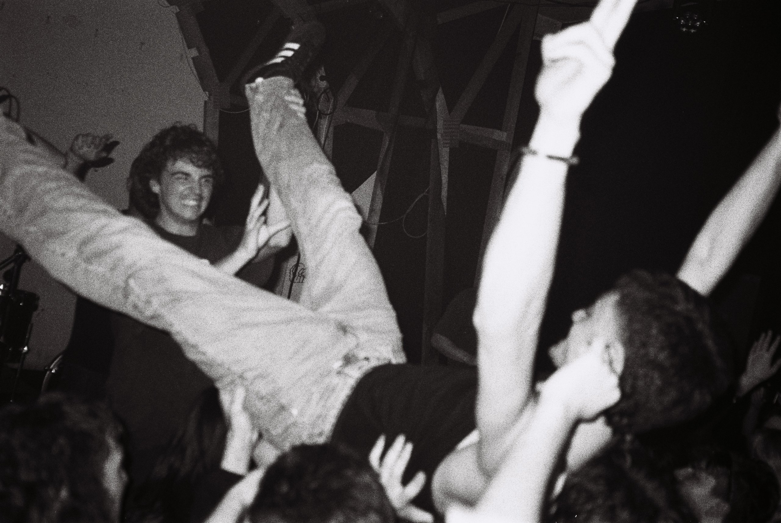 Promocija Hali Gali #2 vinila: O kompilaciji "Ovde nema nikog osim nas" govore Marko Grabež, Aleksa Nedić i Katarina Zarić 2 Hali Gali