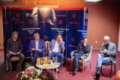 Heroji bez adrese 01 Istorija 20. veka ispričana kroz sudbinu četiri žene: Predstava „Žena himna” o pesnikinji Pauli Preradović odigrana na Joakimfestu 4