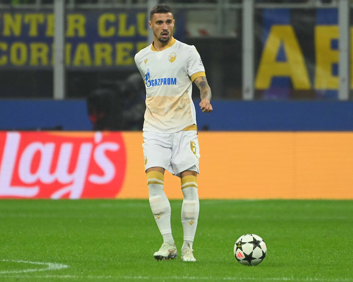 Zvezda pobedila samu sebe u Milanu, primila četiri gola posle četiri greške 2 Zvezda pobedila samu sebe u Milanu, primila četiri gola posle četiri greške 2