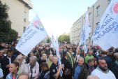 protest Loznica "Deco, ovo je sve zbog vas. Naše je prošlo, vaše dolazi": Protest protiv eksploatacije litijuma u Loznici (FOTO, VIDEO) 3