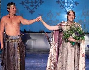 Predstava Jelena Anžujska 08 Balansiranje između katoličkog primorja i pravoslavne Raške: Premijera predstave „Jelena Anžujska” i svečano otvaranje 19. Joakimfesta 8