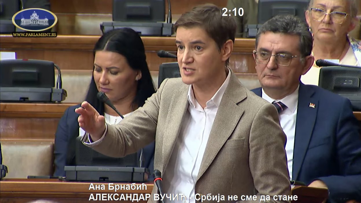 (VIDEO) Vlast odbila zabranu litijuma: Rasprava nakon četiri dana završena psovkama Ane Brnabić upućenim Ćuti 17 (VIDEO) Vlast odbila zabranu litijuma: Rasprava nakon četiri dana završena psovkama Ane Brnabić upućenim Ćuti 17