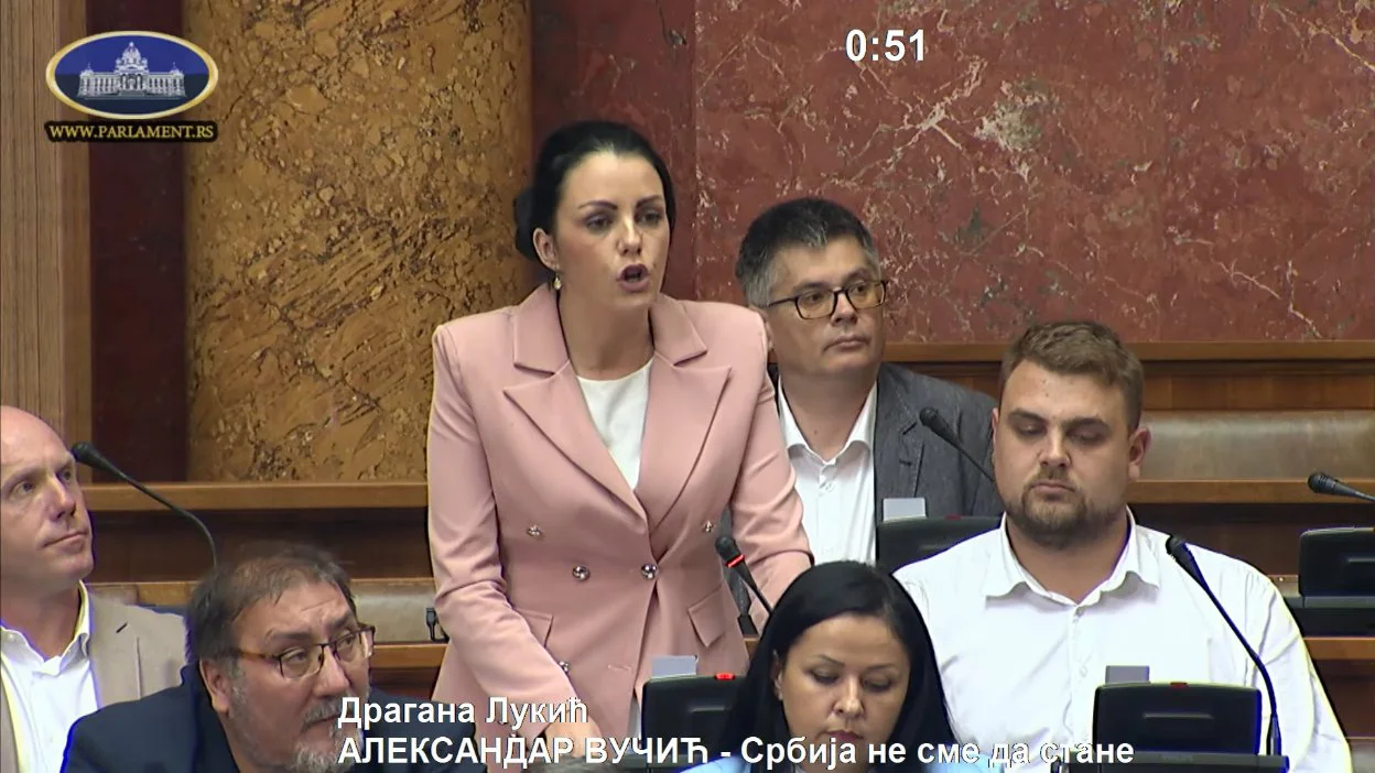 (VIDEO) Vlast odbila zabranu litijuma: Rasprava nakon četiri dana završena psovkama Ane Brnabić upućenim Ćuti 14 (VIDEO) Vlast odbila zabranu litijuma: Rasprava nakon četiri dana završena psovkama Ane Brnabić upućenim Ćuti 14