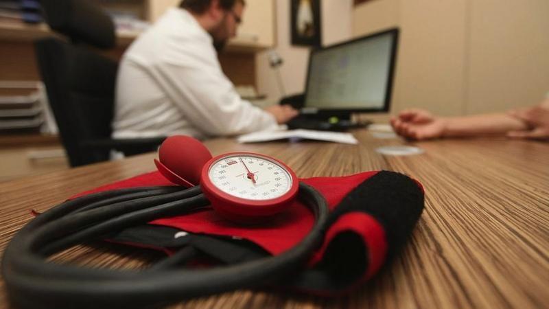 Šta sve treba da znate o moždanom udaru 2 Moždani udar, pritisak, merač pritiska, krvni pritisak, merenje krvnog pritiska