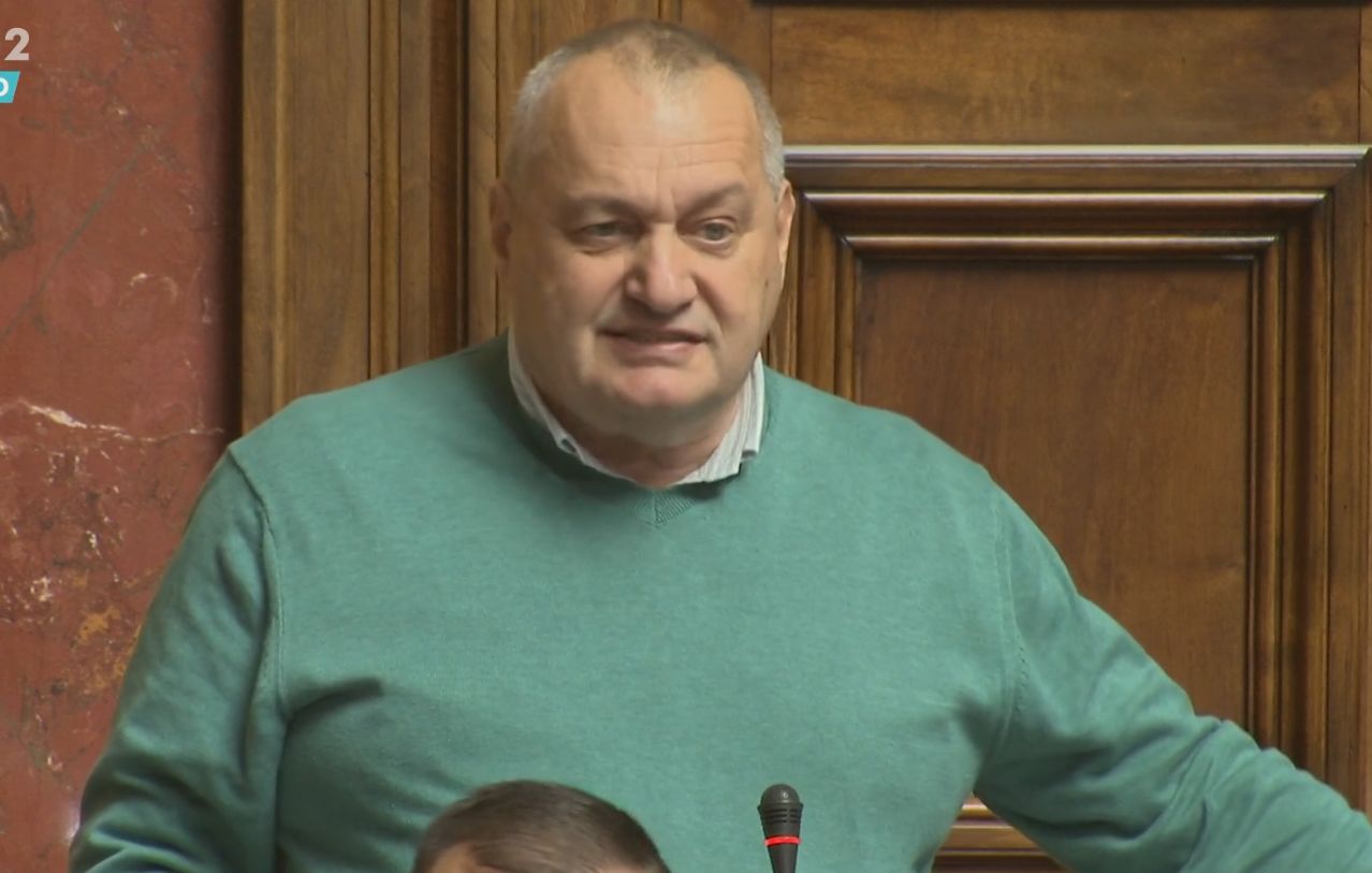 (VIDEO) Vlast odbila zabranu litijuma: Rasprava nakon četiri dana završena psovkama Ane Brnabić upućenim Ćuti 21 (VIDEO) Vlast odbila zabranu litijuma: Rasprava nakon četiri dana završena psovkama Ane Brnabić upućenim Ćuti 21