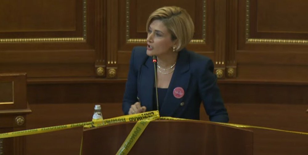 "Izbori nas ne zanimaju, mora se ići na izbore": Poslanici Samoopredeljenja različito o izlasku iz blokade Skupštine 1